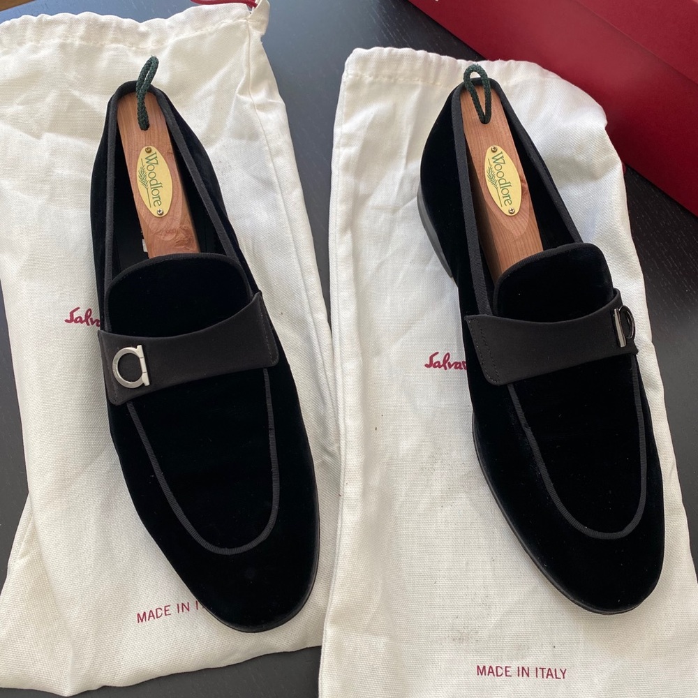 Men Velvet Andrea Salvatore Ferragamo Loafers